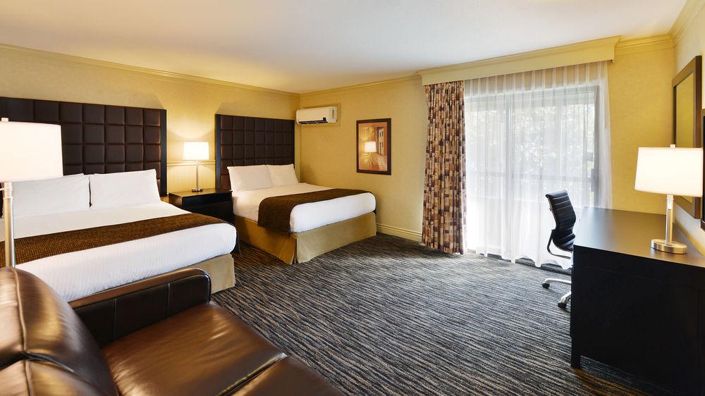 Prestige Beach House, Worldhotels Crafted Келоуна Екстер'єр фото