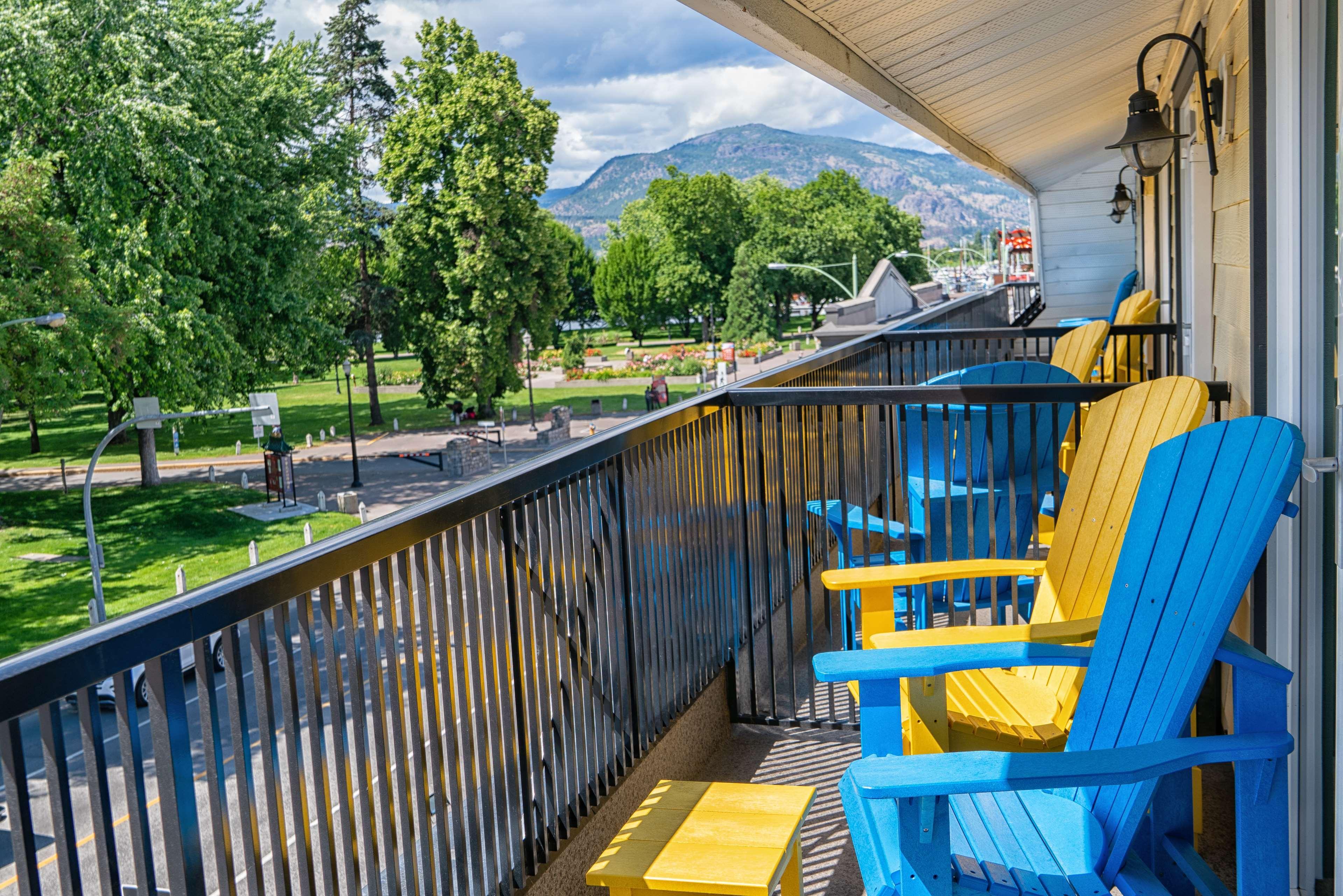 Prestige Beach House, Worldhotels Crafted Келоуна Екстер'єр фото