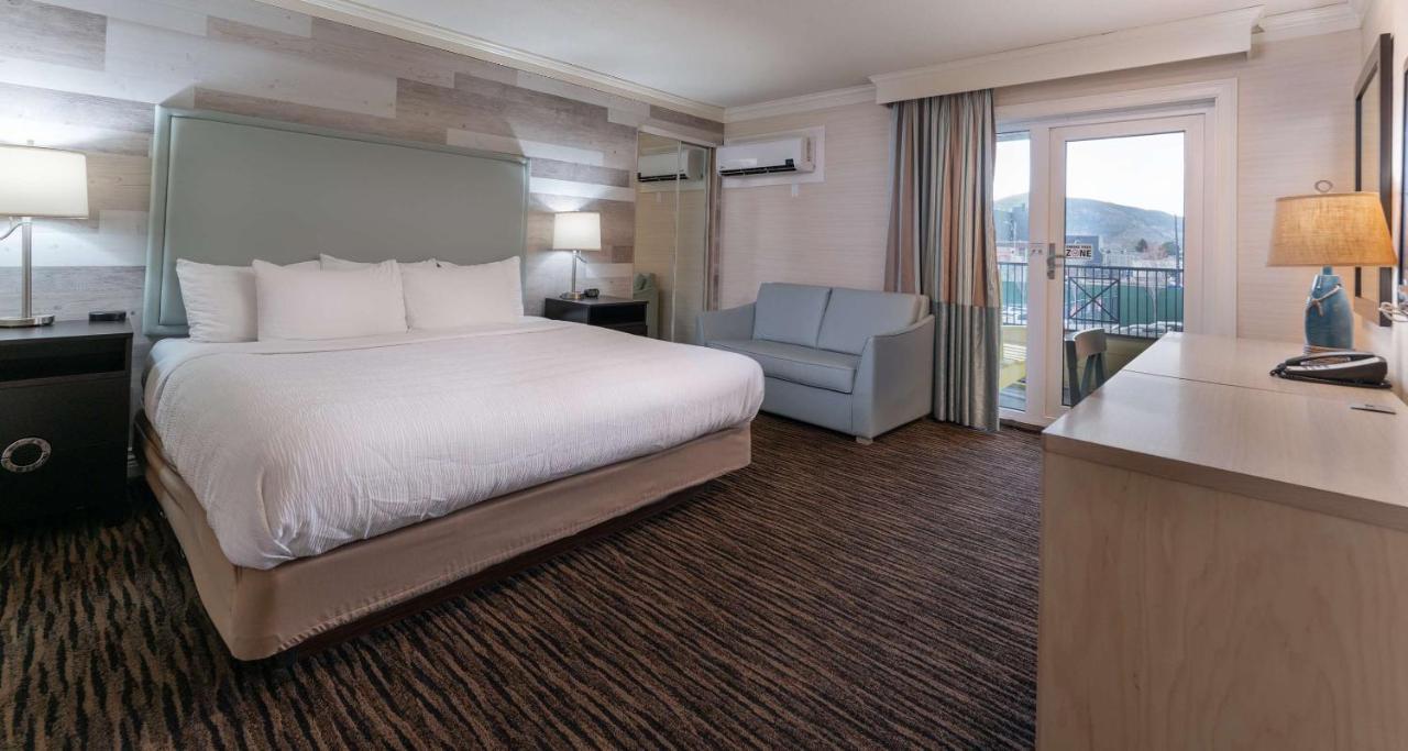 Prestige Beach House, Worldhotels Crafted Келоуна Екстер'єр фото
