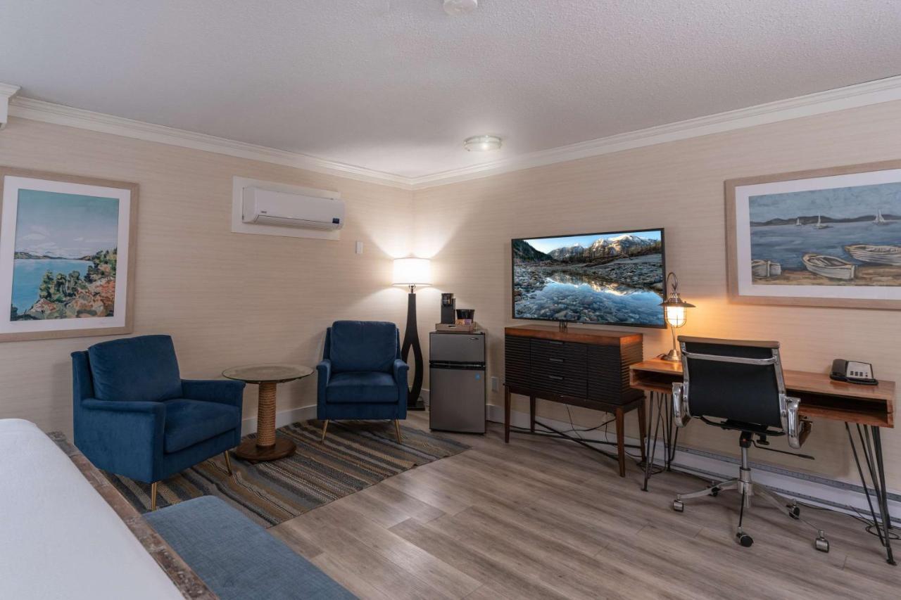 Prestige Beach House, Worldhotels Crafted Келоуна Екстер'єр фото