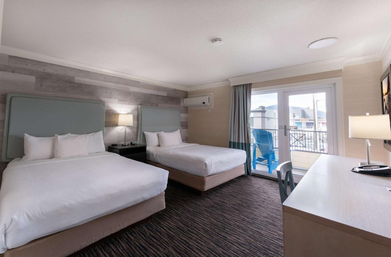Prestige Beach House, Worldhotels Crafted Келоуна Екстер'єр фото