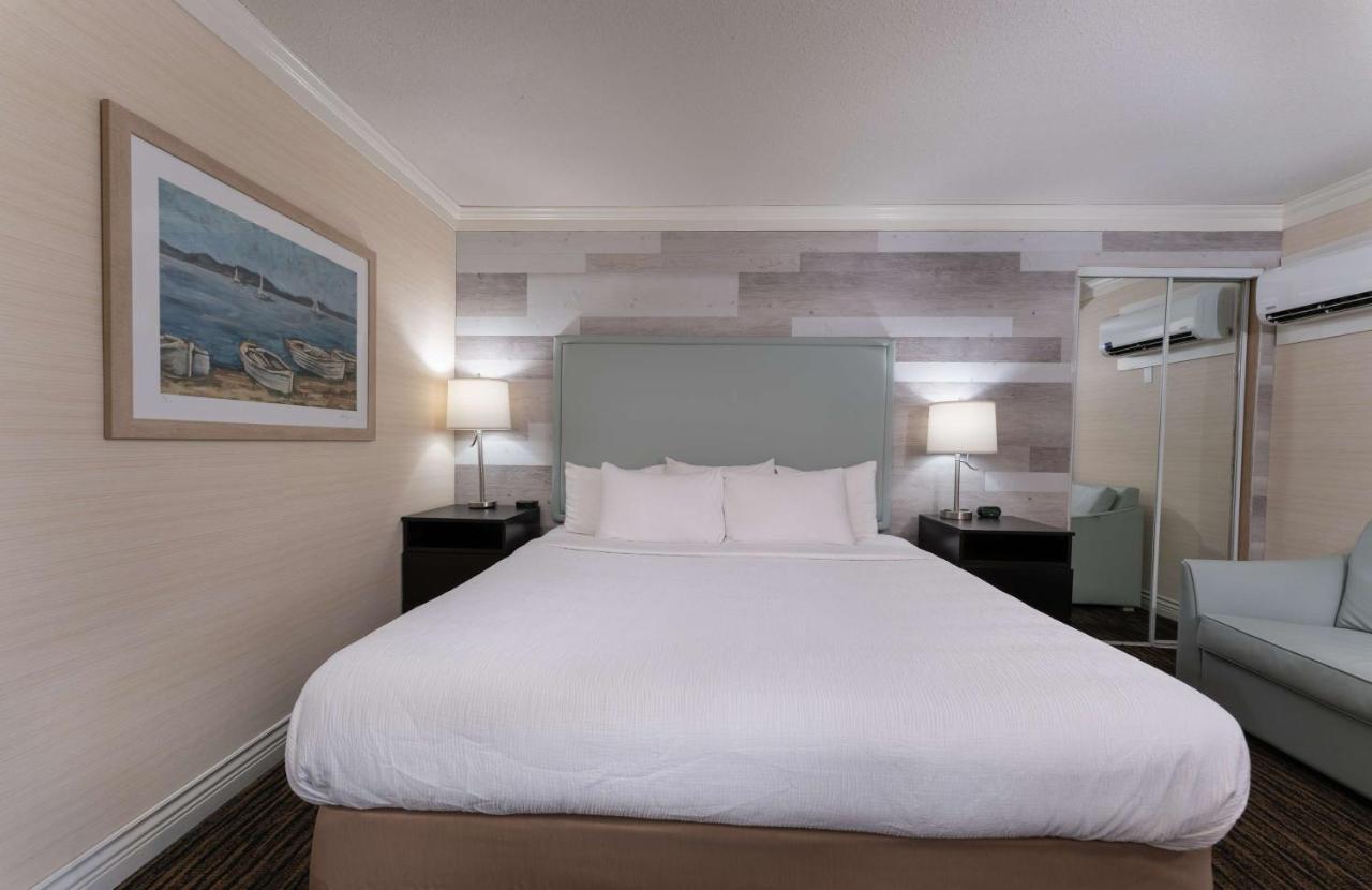Prestige Beach House, Worldhotels Crafted Келоуна Екстер'єр фото
