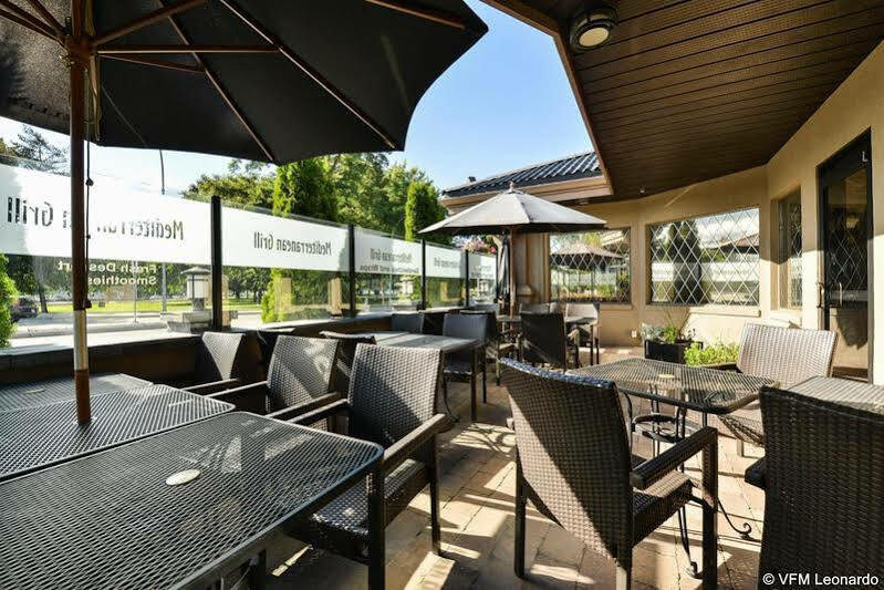 Prestige Beach House, Worldhotels Crafted Келоуна Екстер'єр фото